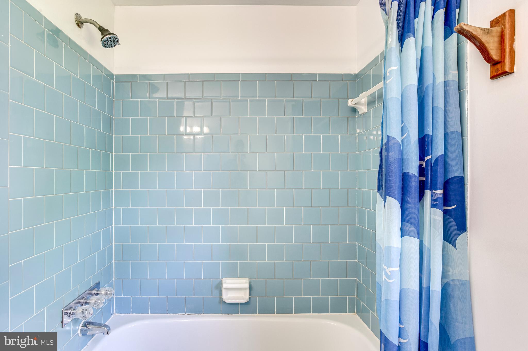 9906 Maidbrook Road Baltimore, MD 21234 - Photo 20 of 27 2nd Level Bath