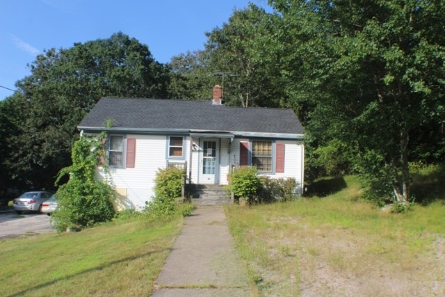 139 Woody Hill Road Westerly, RI 02808 - Photo 2 of 11 Gallery Image 2