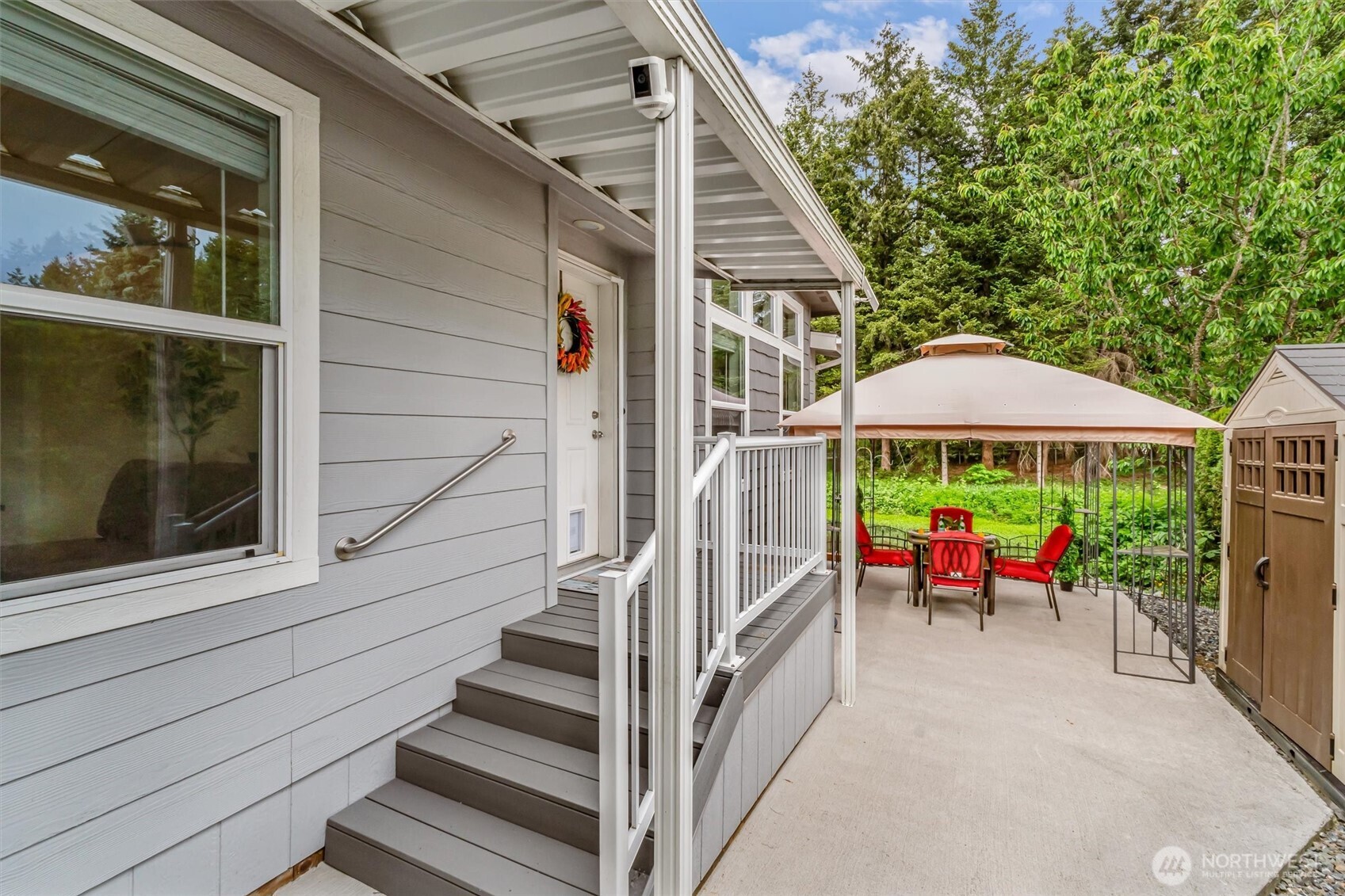 1725 242nd Street Southeast, Unit 210 Bothell, WA 98021 - Photo 3 of 38