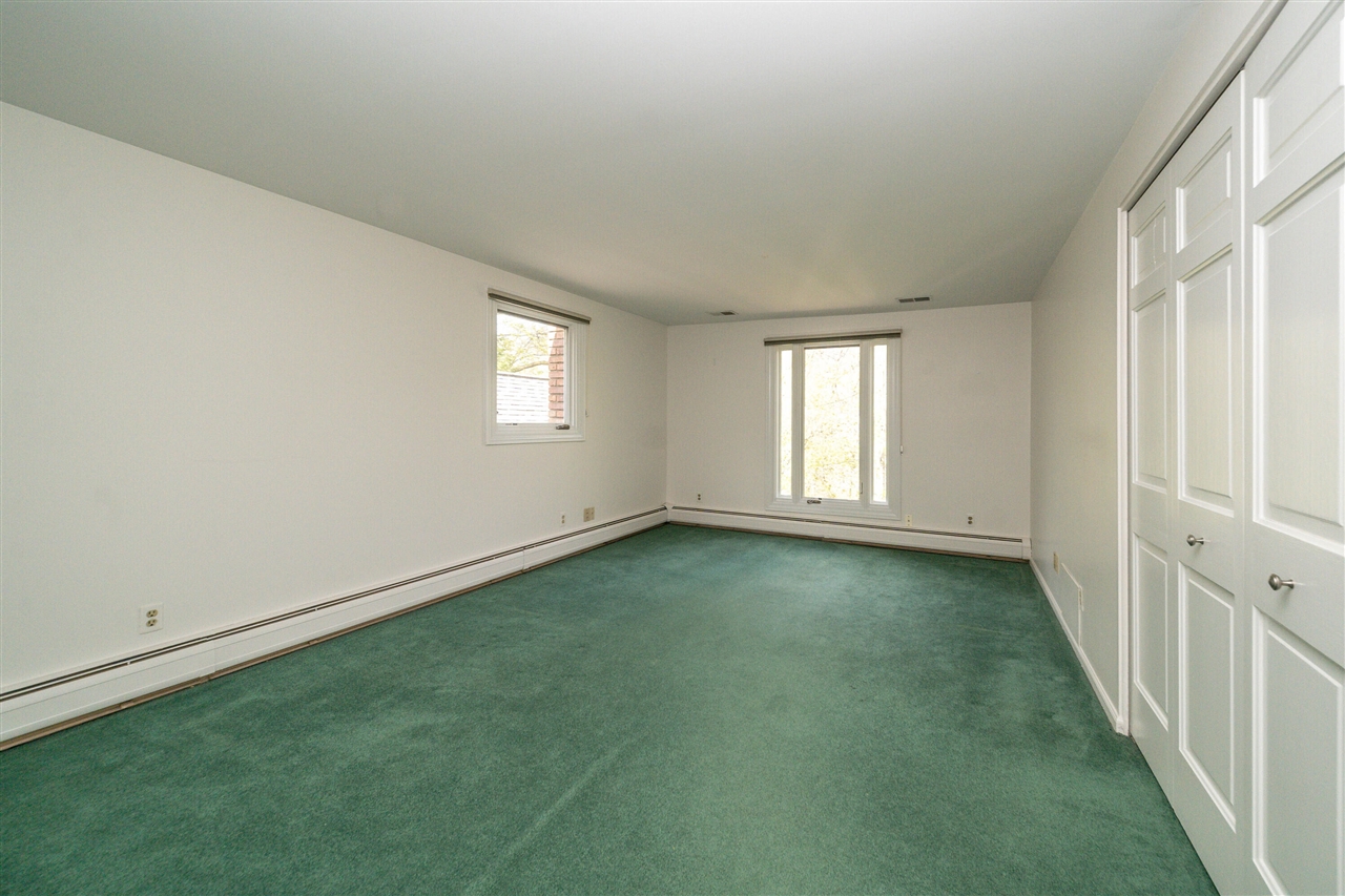 34150 Hunters Row Farmington Hills, MI 48331 - Photo 28 of 58