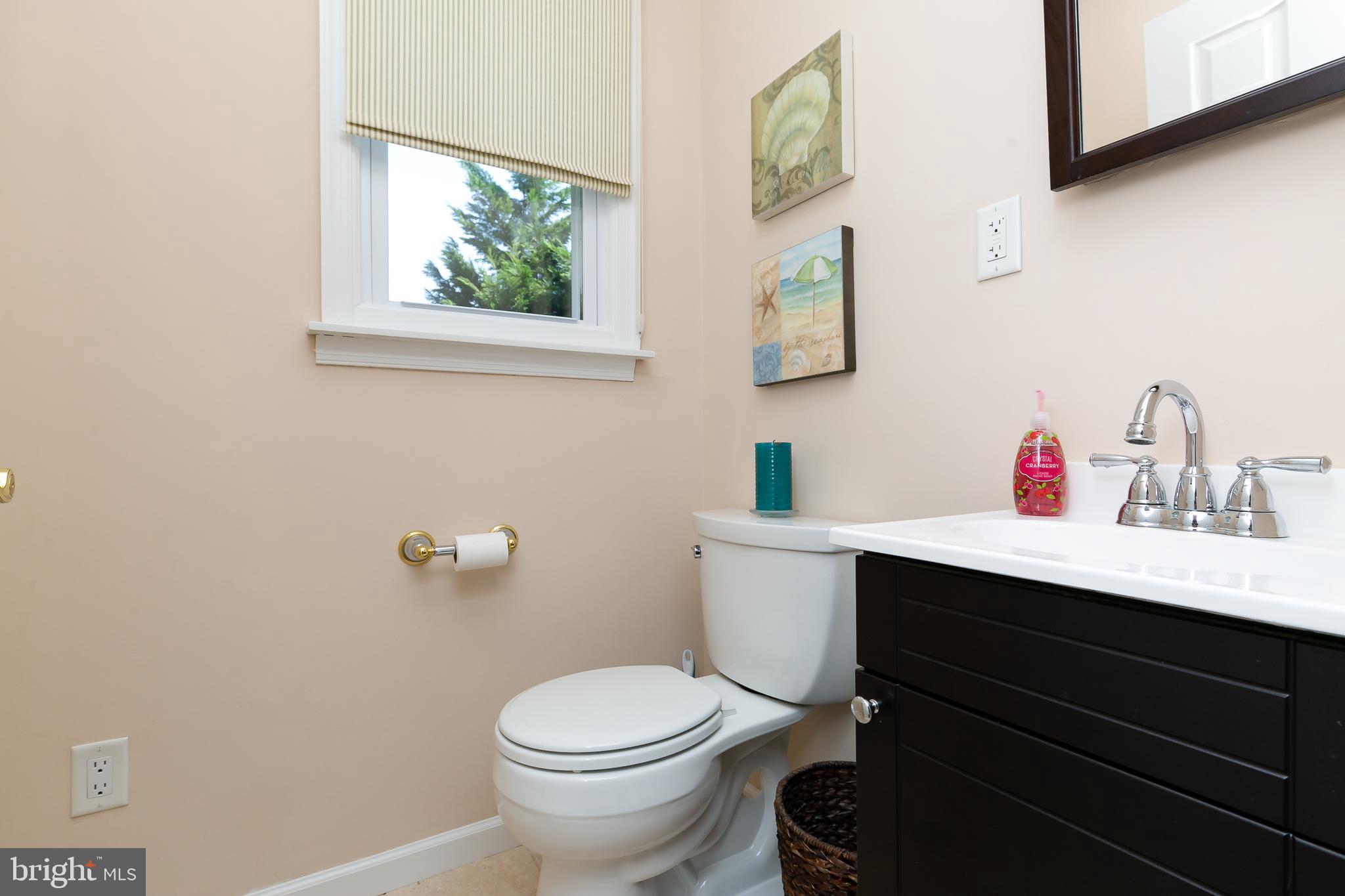 214 Farmington Road Delran, NJ 08075 - Photo 17 of 26 Half Bath