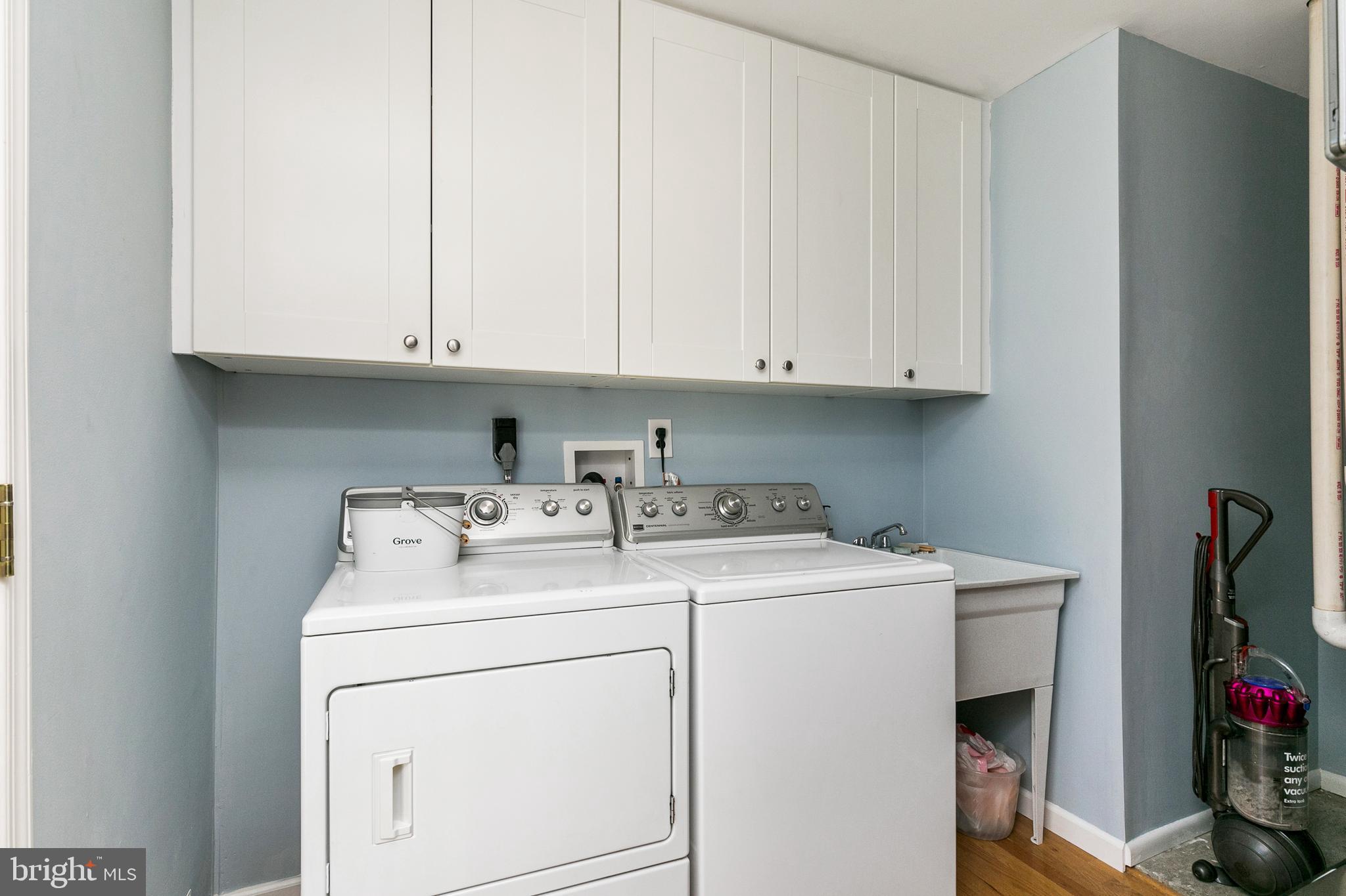 214 Farmington Road Delran, NJ 08075 - Photo 18 of 26 Laundry Room
