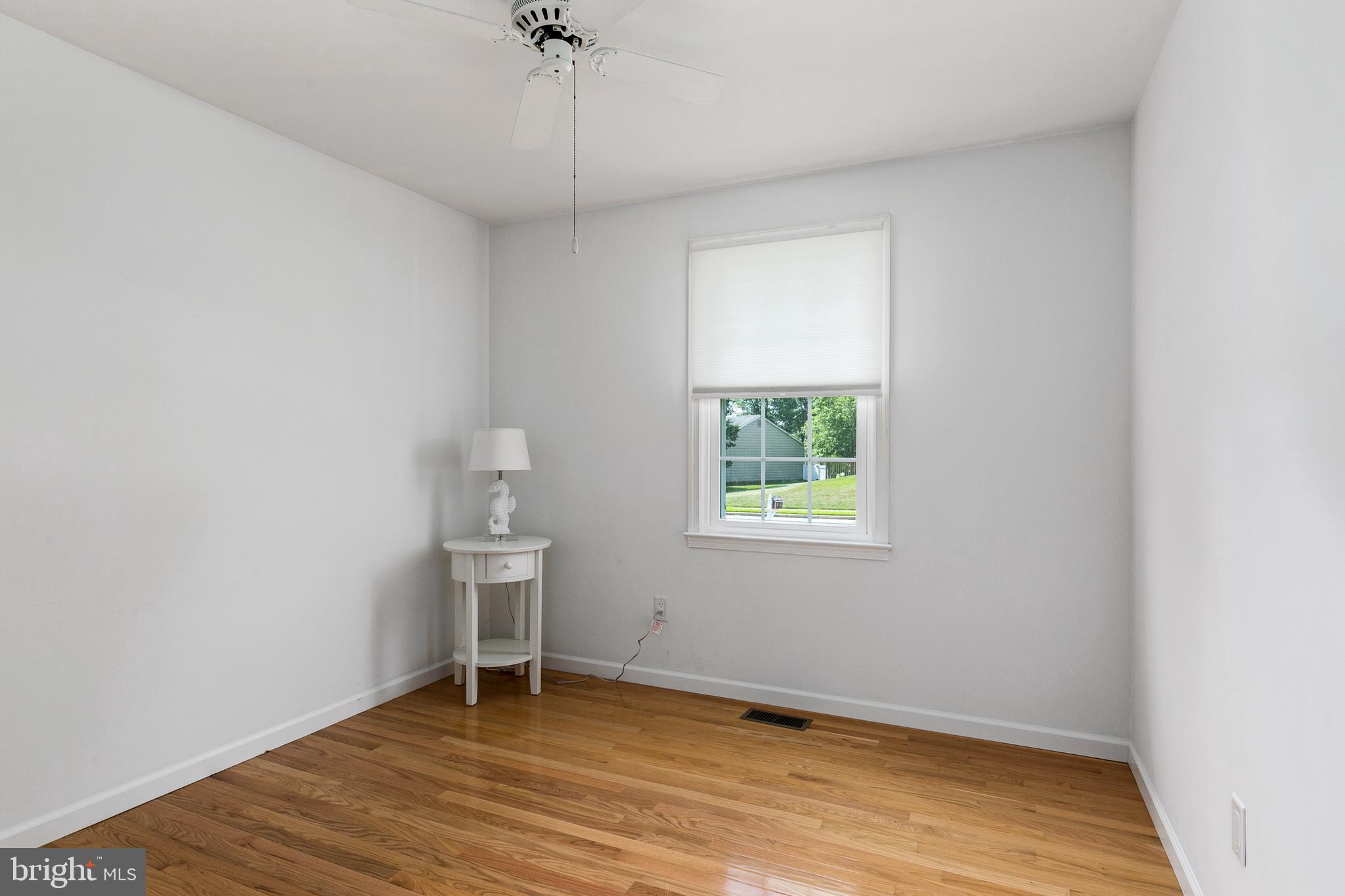 214 Farmington Road Delran, NJ 08075 - Photo 20 of 26 Bedroom 2