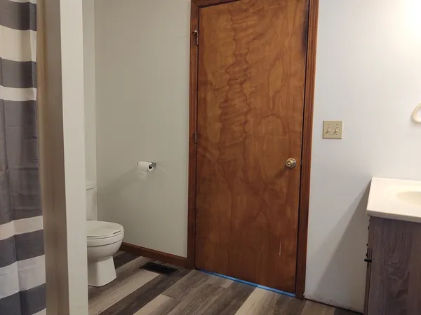 $184,000 | 2000 Highway 147, Vienna, IL 62995