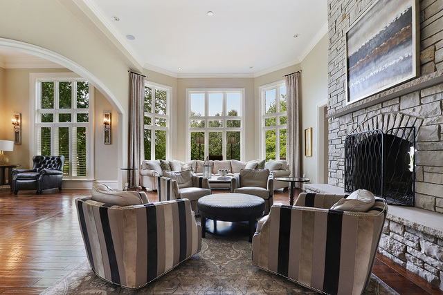 218 Shadow Ridge Court Palos Park, IL 60464 - Photo 13 of 40 a living room with furniture and large windows