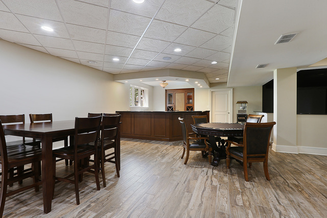 218 Shadow Ridge Court Palos Park, IL 60464 - Photo 32 of 40 a view of a dining room with furniture and wooden floor