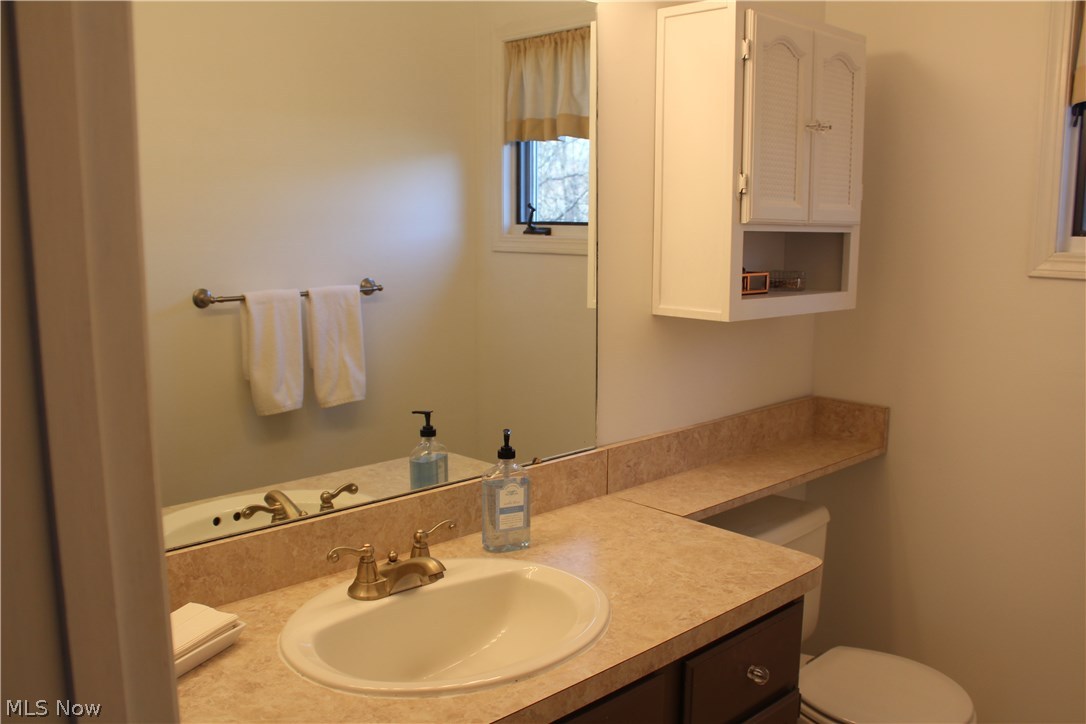37181 Reeves Road Eastlake, OH 44095 - Photo 23 of 25 Gallery Image 23