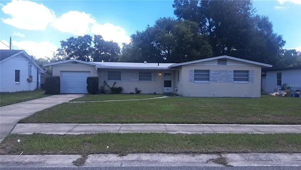 $2,100 | 5329 Satel Drive, Orlando, FL 32810