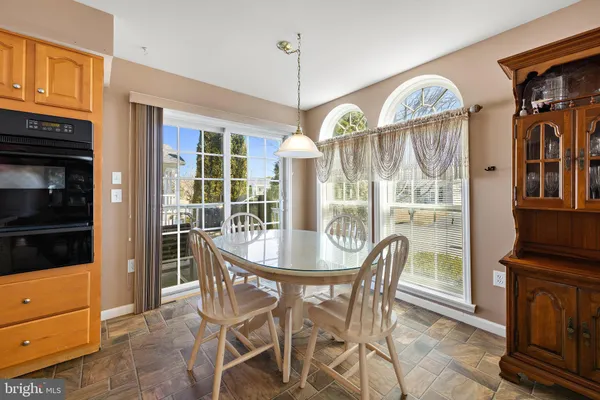 $399,000 | 75 Oak Ridge Lane, Manahawkin, NJ 08050