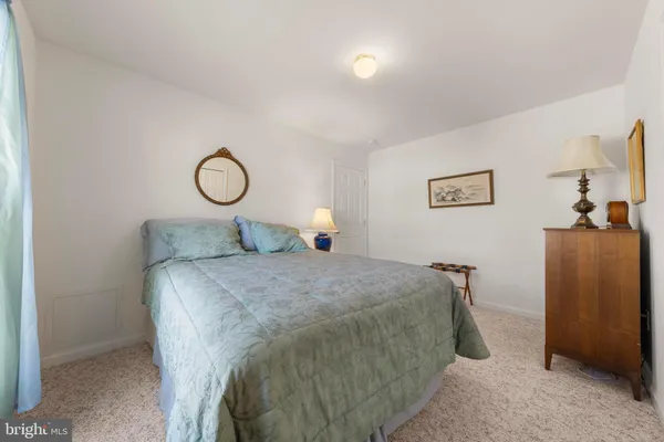 $399,000 | 75 Oak Ridge Lane, Manahawkin, NJ 08050