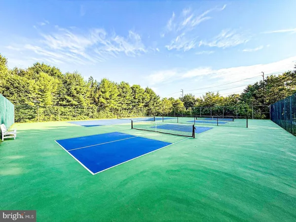 $399,000 | 75 Oak Ridge Lane, Manahawkin, NJ 08050