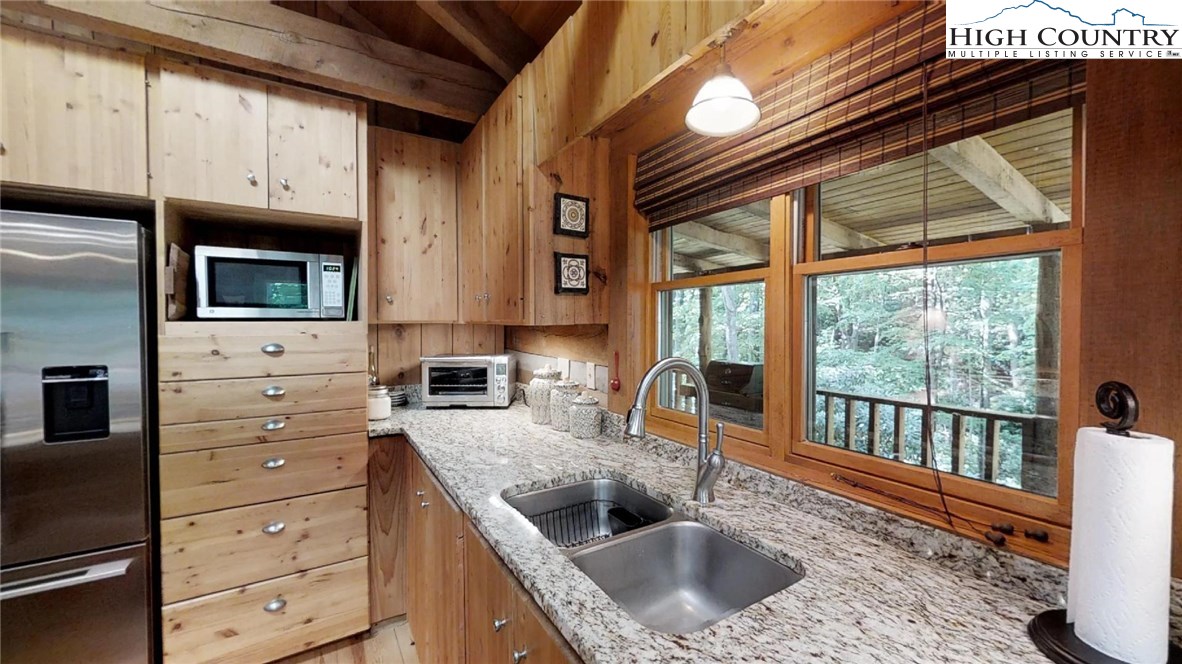 2088 Little Laurel Road Boone, NC 28607 - Photo 14 of 48 Gallery Image 14