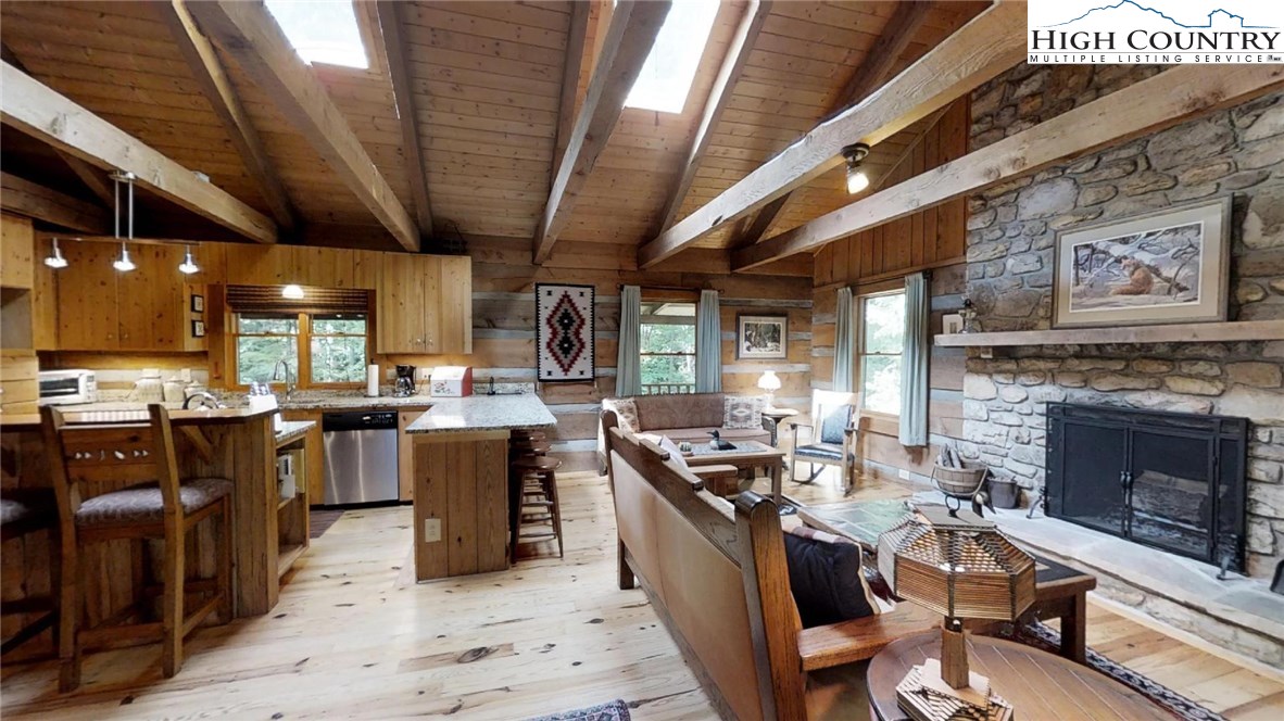 2088 Little Laurel Road Boone, NC 28607 - Photo 4 of 48 Gallery Image 4