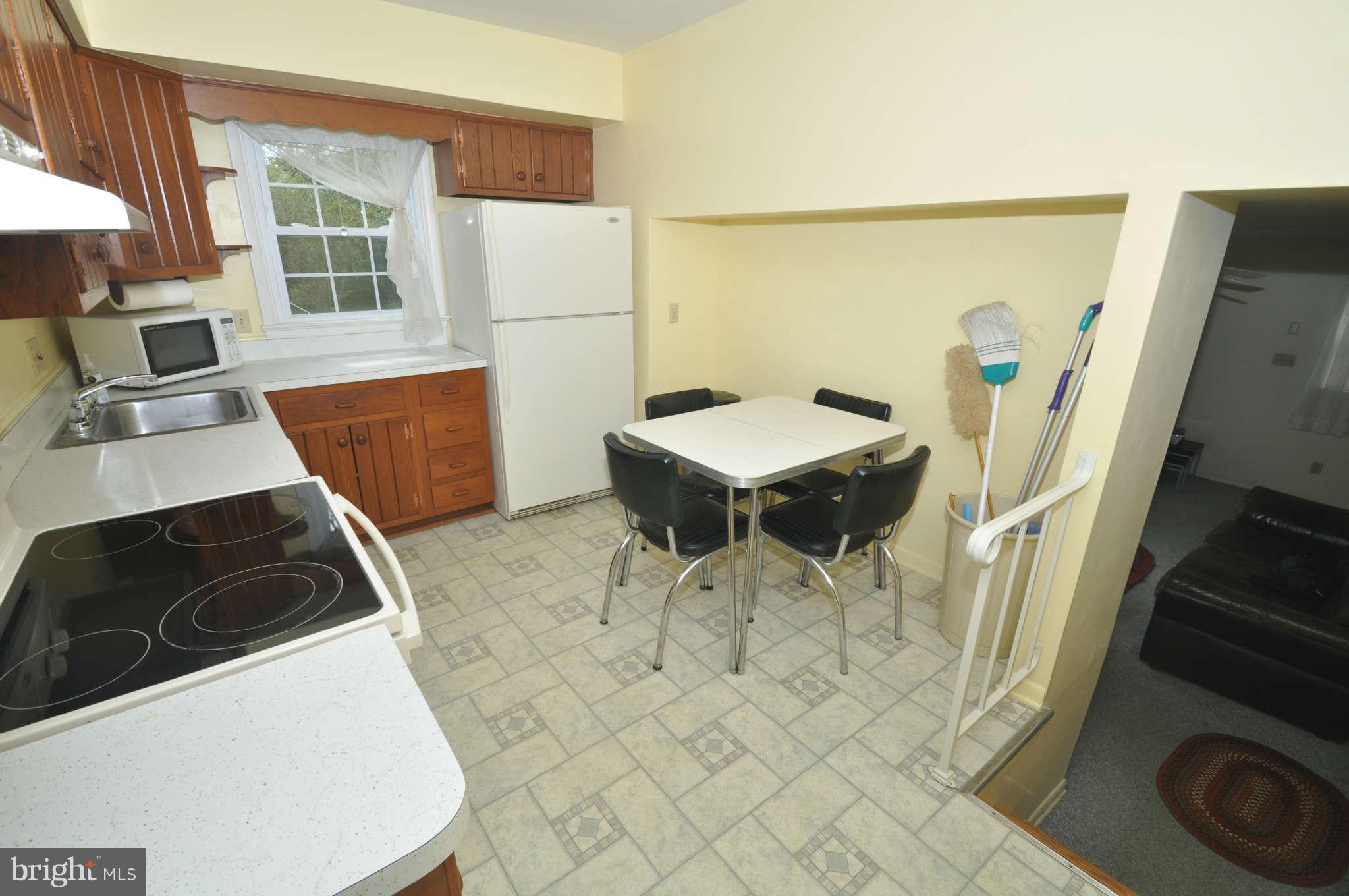 1715 Cedar Park Road Annapolis, MD 21401 - Photo 15 of 19 Kitchen