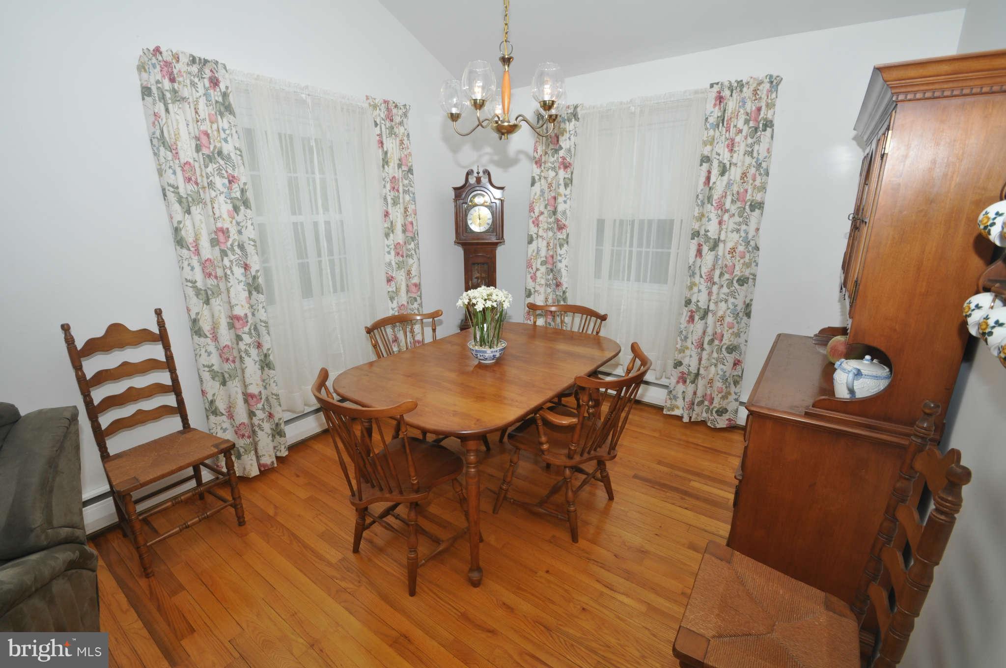 1715 Cedar Park Road Annapolis, MD 21401 - Photo 16 of 19 Dining Room