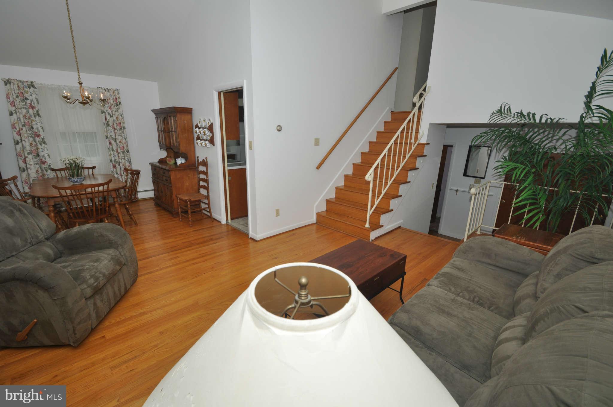 1715 Cedar Park Road Annapolis, MD 21401 - Photo 6 of 19 Living Room