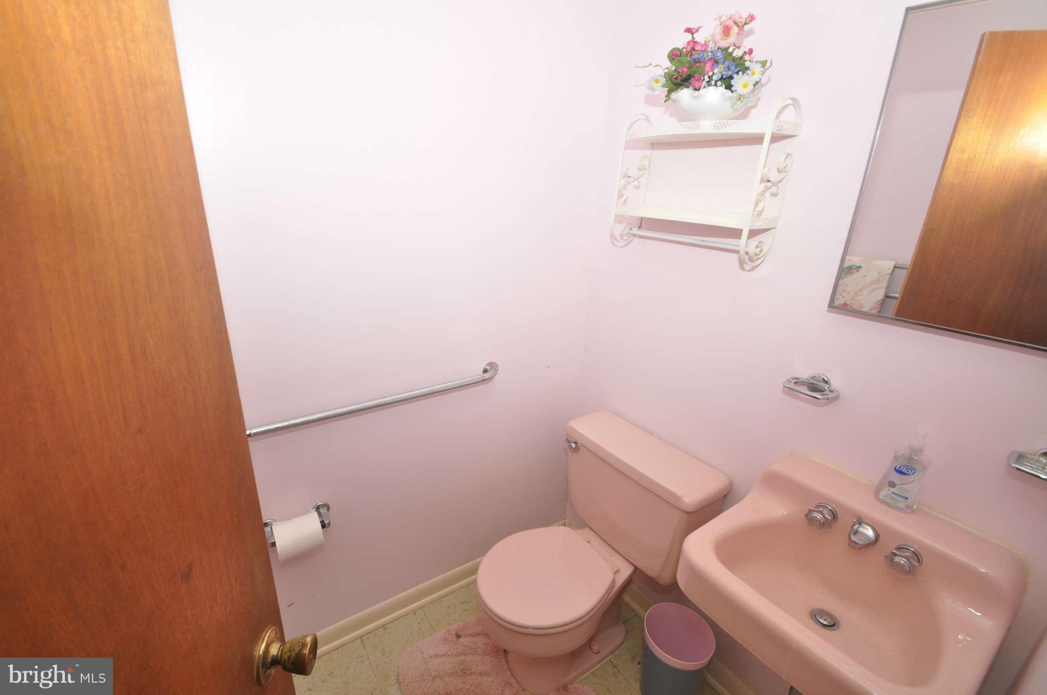 1715 Cedar Park Road Annapolis, MD 21401 - Photo 8 of 19 Bath