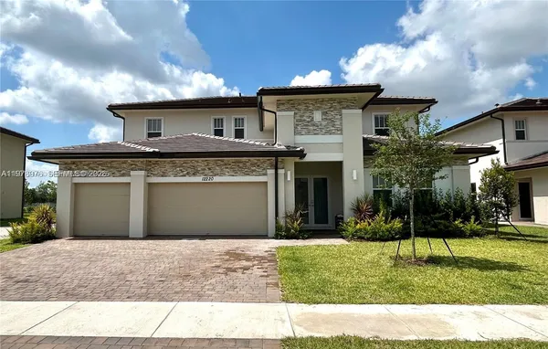 $6,900 | 12220 Southwest 44th Court, Davie, FL 33330
