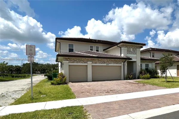 $6,900 | 12220 Southwest 44th Court, Davie, FL 33330
