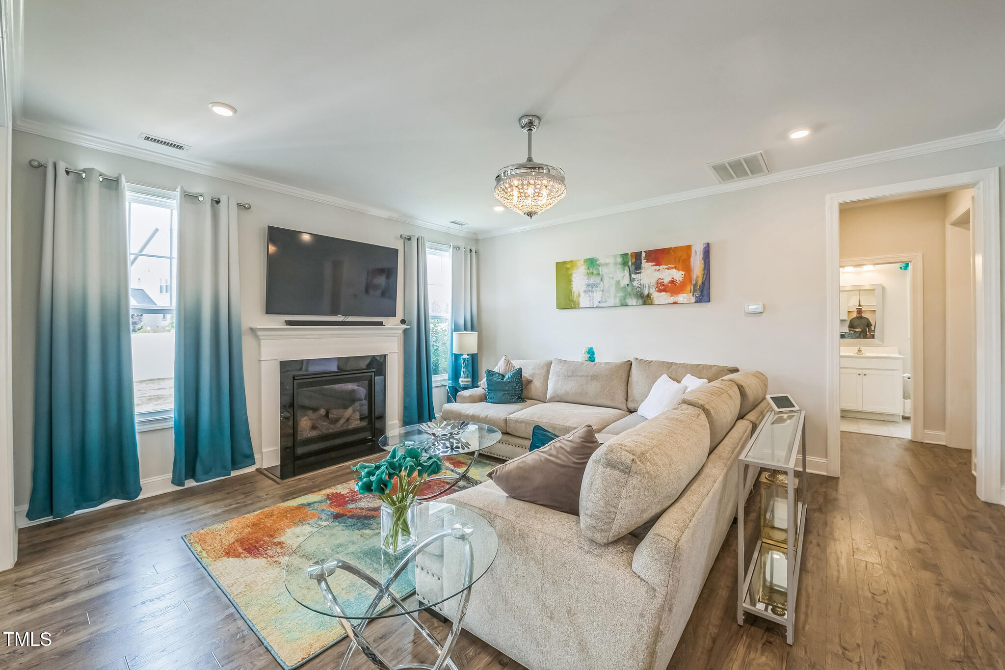 40 Two Creeks Loop Chapel Hill, NC 27517 - Photo 5 of 33 Spacious Living Room