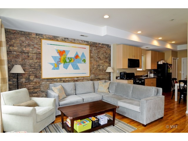 1513 West Superior Street, Unit 2F Chicago, IL 60642 - Photo 2 of 8