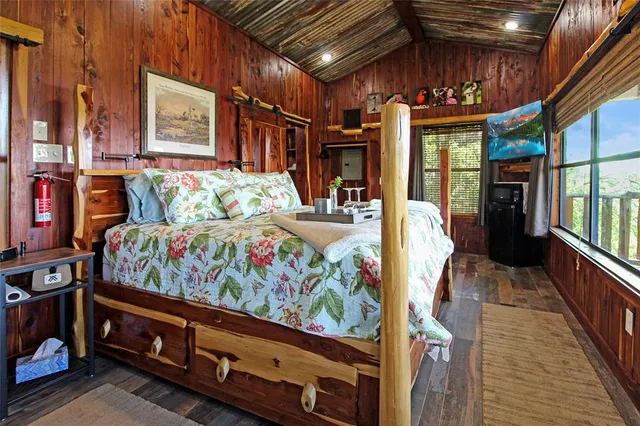 $2,999,999 | 7304 Shady Lane, Scurry, TX 75158