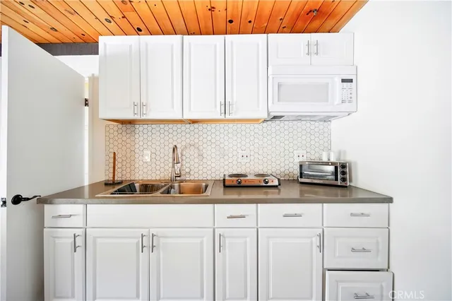 $1,598,000 | 521 Baseline Road, La Verne, CA 91750