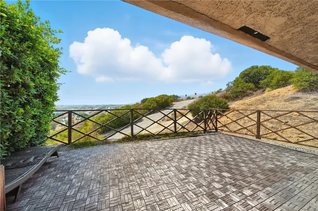 $1,598,000 | 521 Baseline Road, La Verne, CA 91750