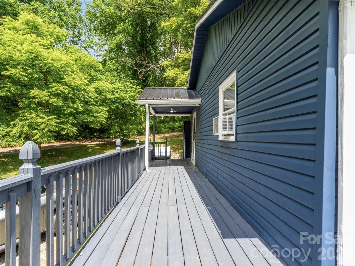 352 Jakes Branch Road Spruce Pine, NC 28777 - Photo 21 of 31