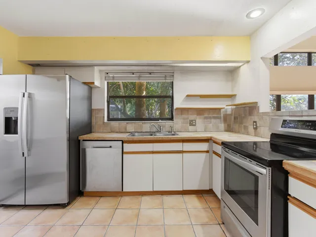 $369,900 | 22511 Meridiana Drive, Boca Raton, FL 33433