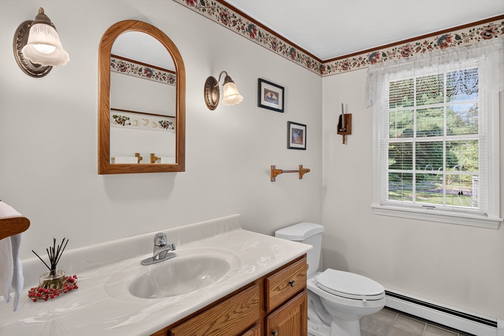 442 Flint Street Barnstable, MA 02648 - Photo 12 of 41