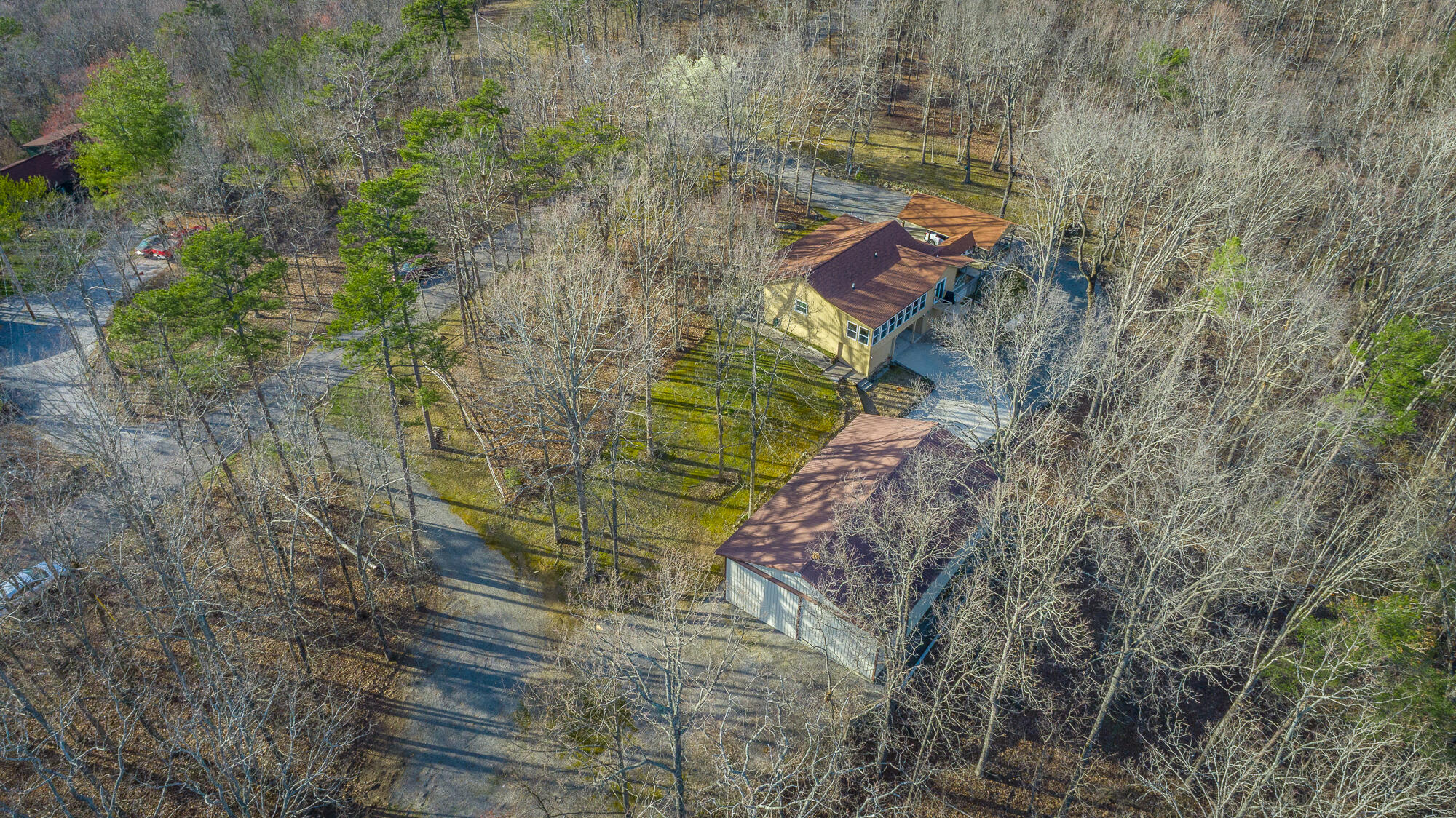 737 Miller Cove Road Signal Mountain, TN 37377 - Photo 5 of 65 737 Miller Cove Road HD-34