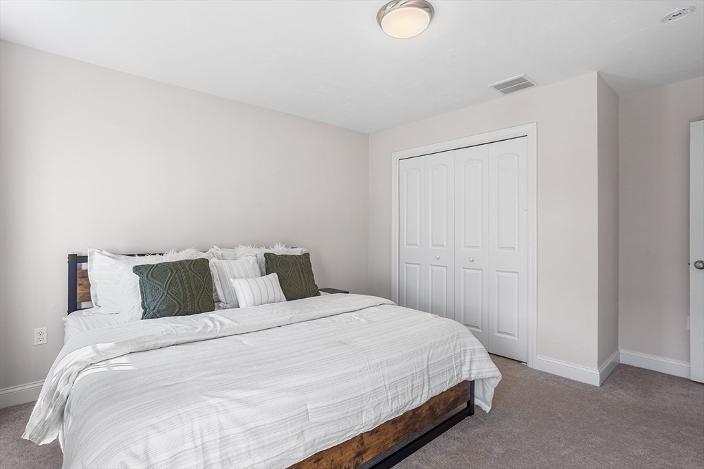 39 Hycrest Road Charlton, MA 01507 - Photo 18 of 40