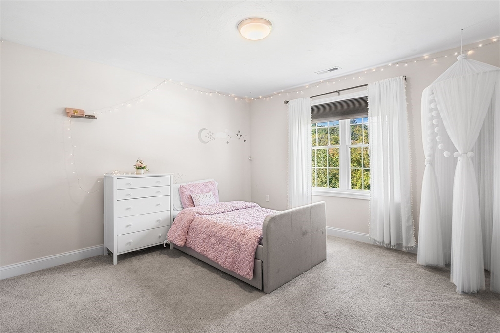 39 Hycrest Road Charlton, MA 01507 - Photo 20 of 40