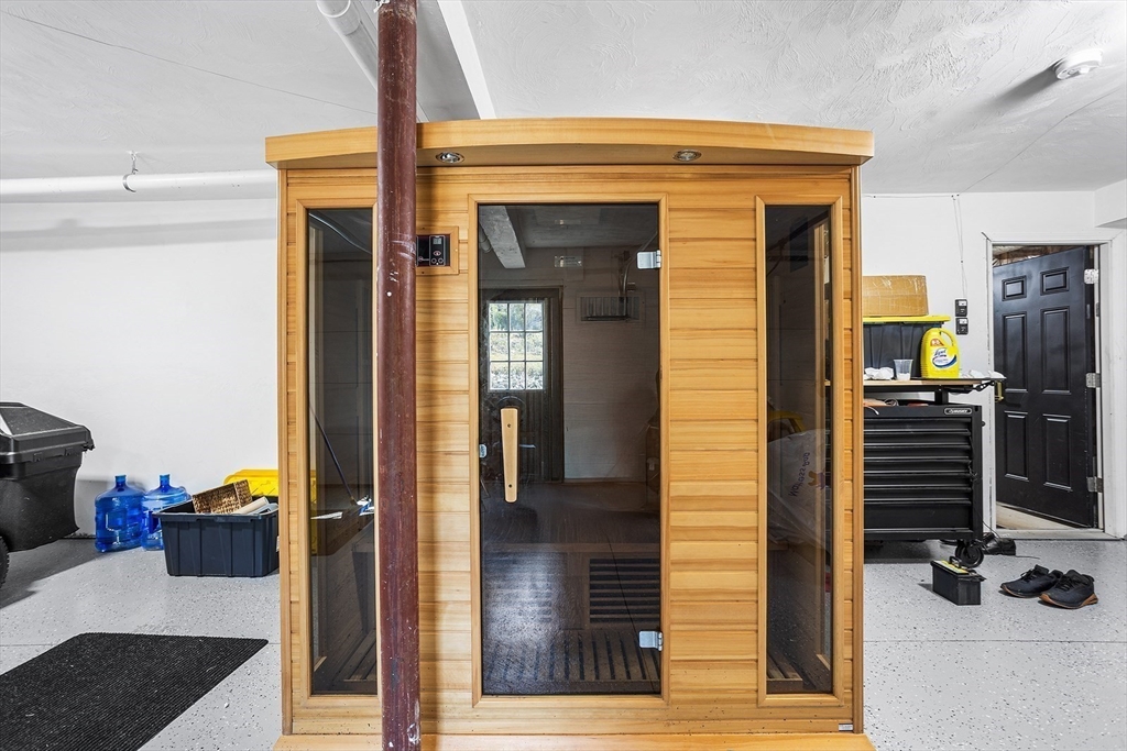 39 Hycrest Road Charlton, MA 01507 - Photo 28 of 40