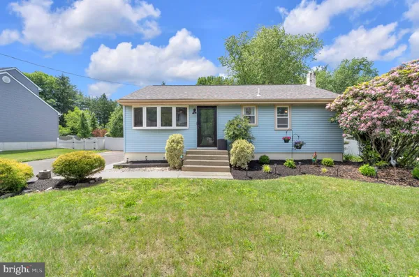 $325,999 | 1181 Byrd Drive, Woodbury, NJ 08096
