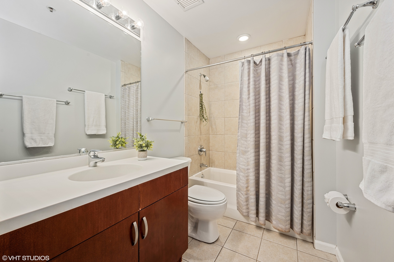 4848 North Sheridan Road, Unit 806 Chicago, IL 60640 - Photo 10 of 15
