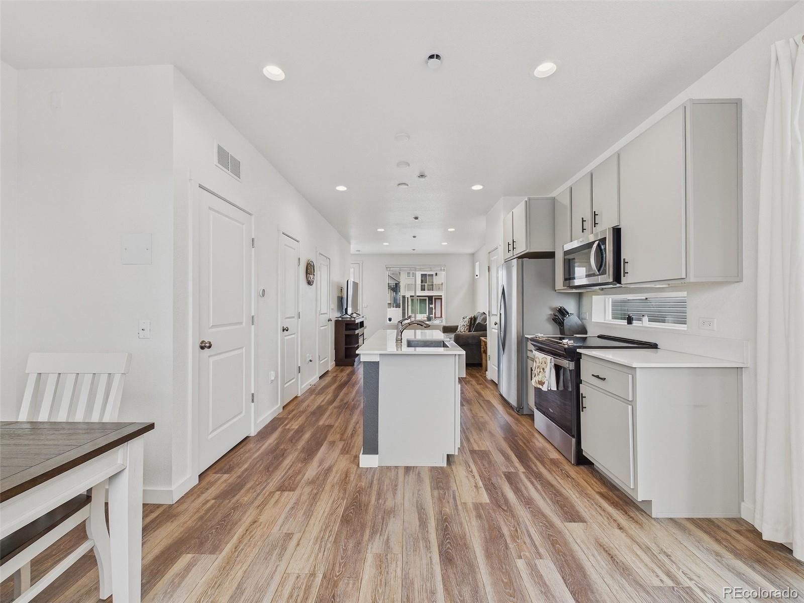 5033 North Walden Way Denver, CO 80249 - Photo 8 of 34