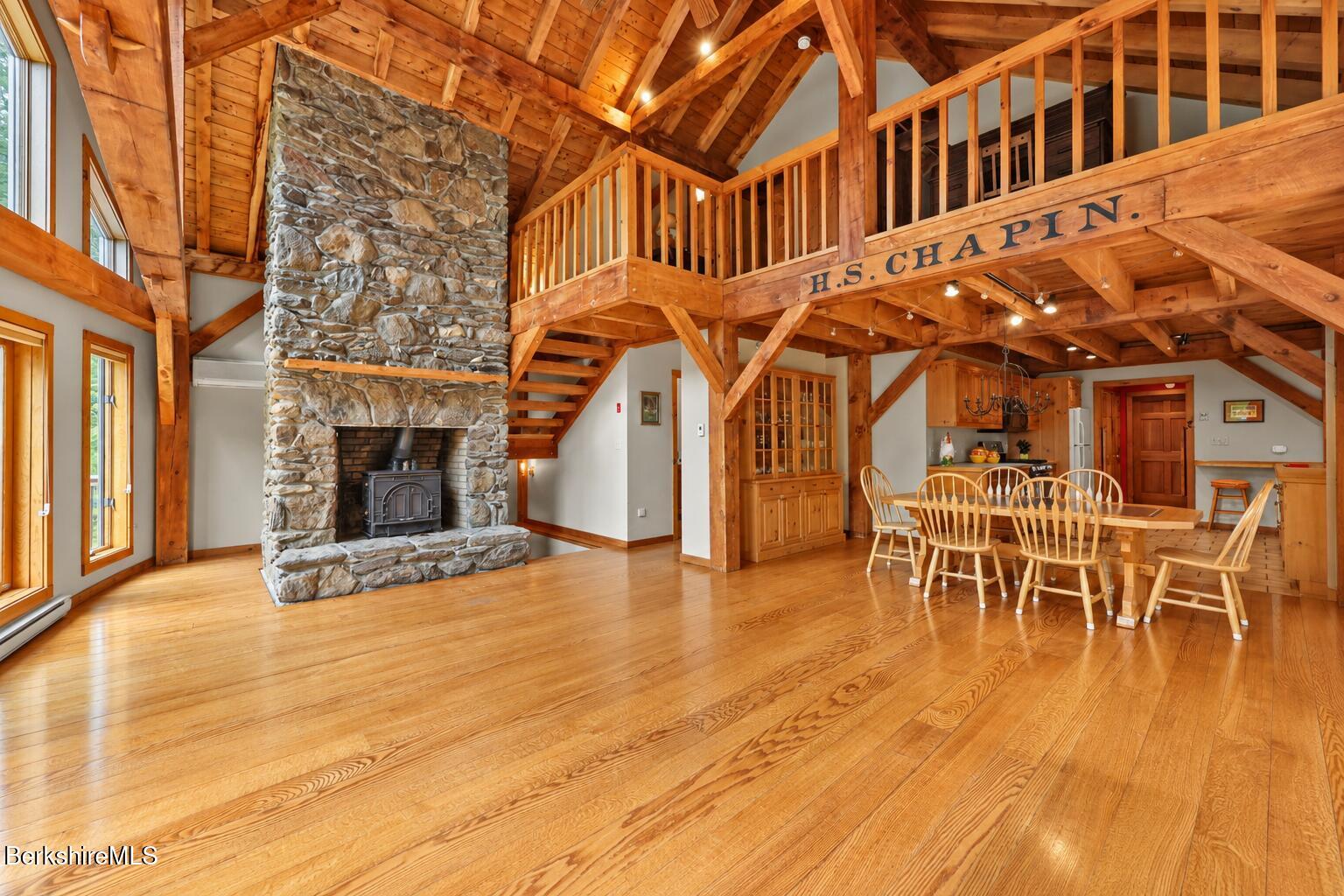 525 Rote Hill Road Sheffield, MA 01257 - Photo 29 of 62 120 Living Room