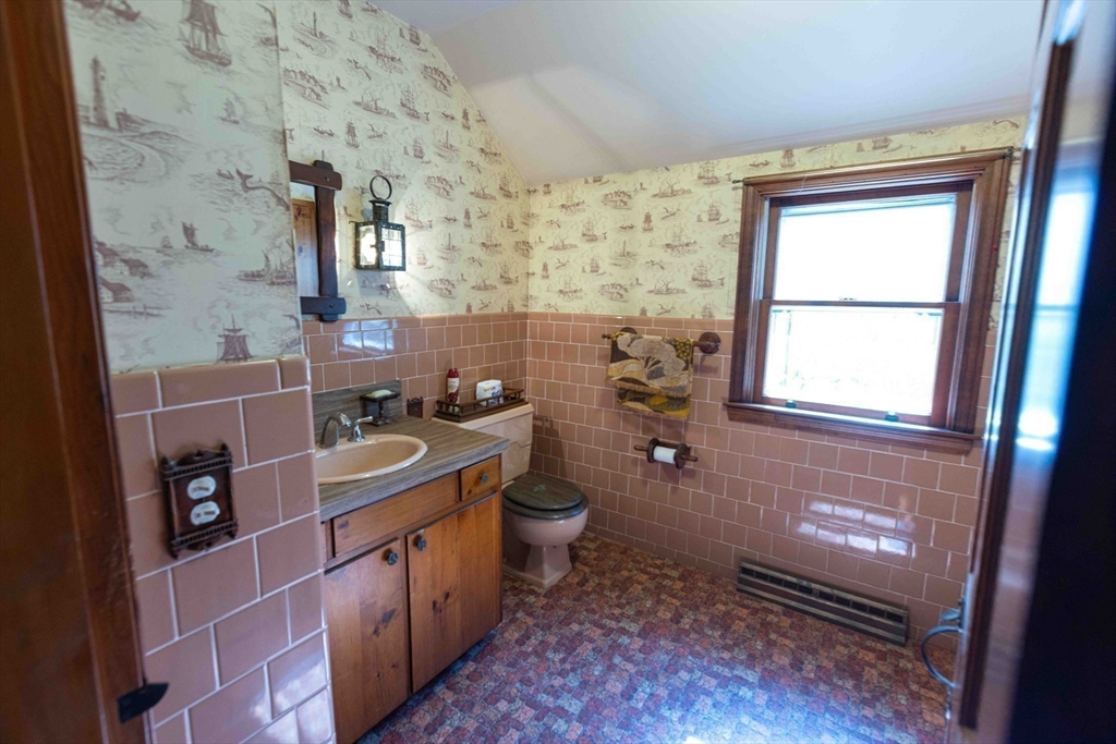 250 Main Road Westport, MA 02790 - Photo 21 of 41 Gallery Image 21