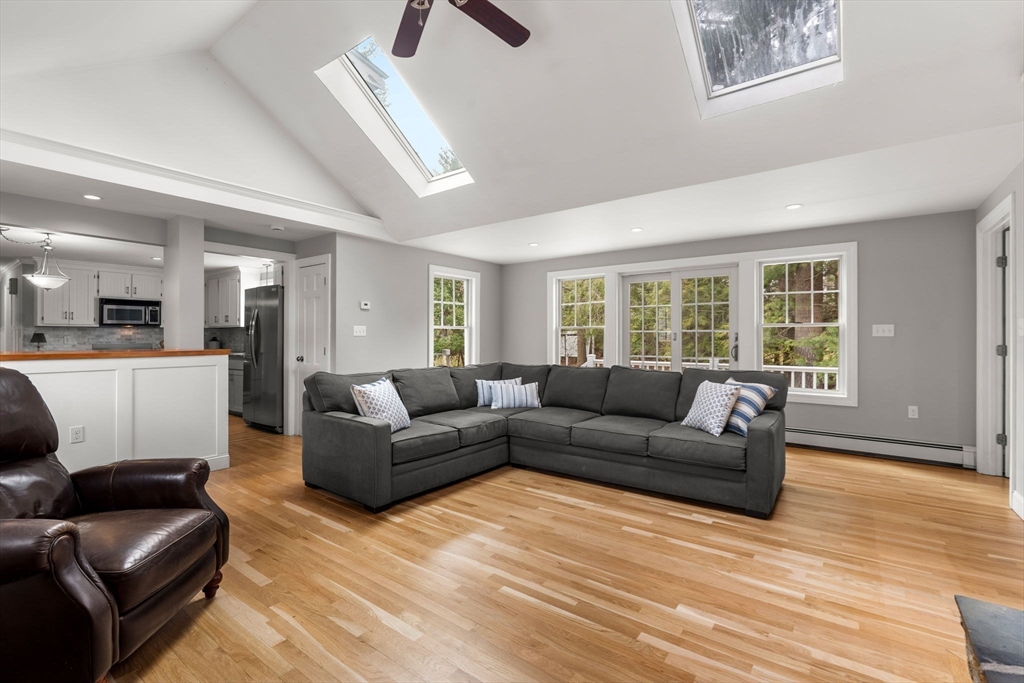 3 Exeter Way Andover, MA 01810 - Photo 7 of 42