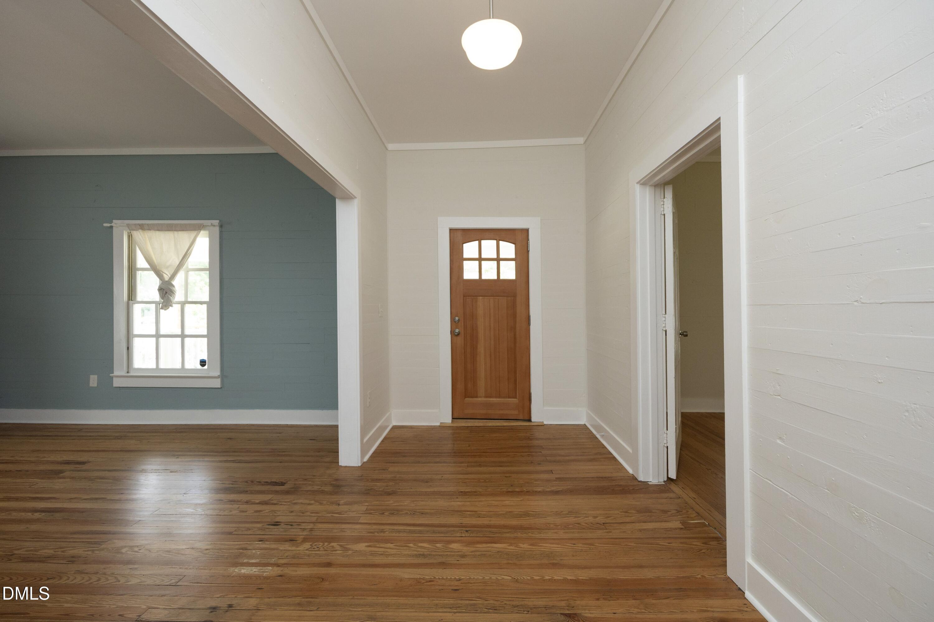 1702 East Main Street Durham, NC 27703 - Photo 5 of 29 07CentralHall
