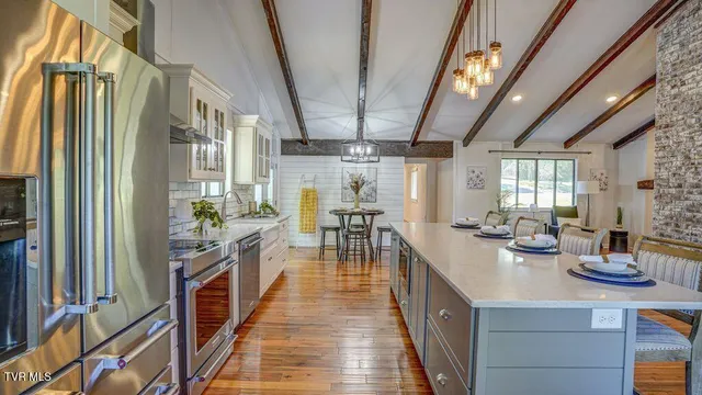 $445,000 | 28 Kingsbridge Street, Bristol, TN 37620