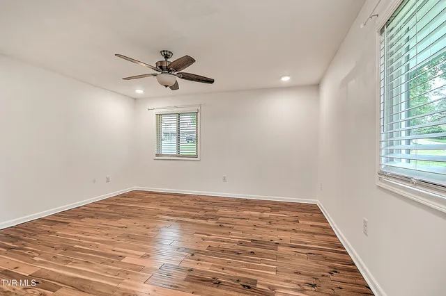 $445,000 | 28 Kingsbridge Street, Bristol, TN 37620