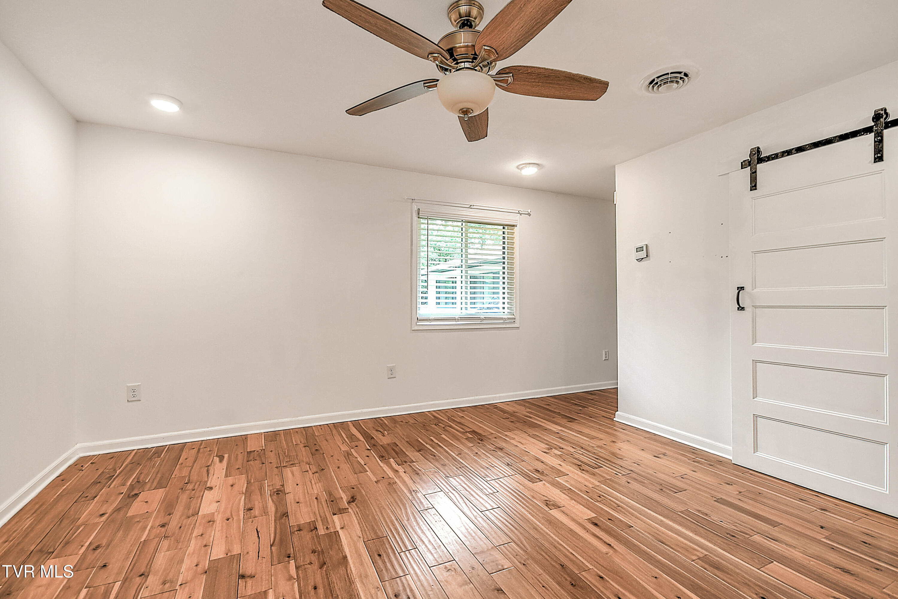 28 Kingsbridge Street Bristol, TN 37620 - Photo 30 of 75 Kingsbridge-42