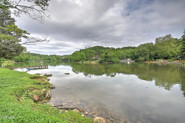 $445,000 | 28 Kingsbridge Street, Bristol, TN 37620