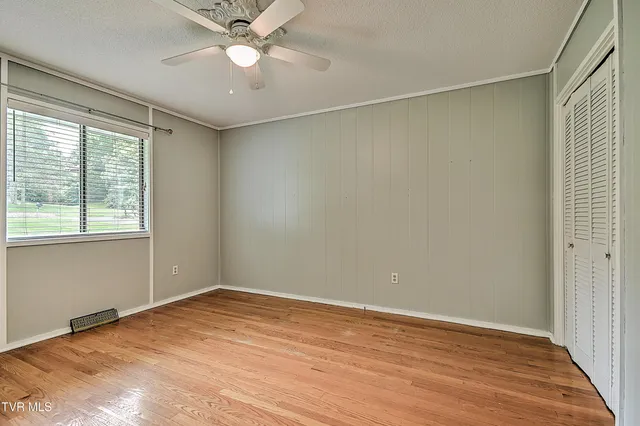 $445,000 | 28 Kingsbridge Street, Bristol, TN 37620