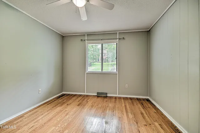 $445,000 | 28 Kingsbridge Street, Bristol, TN 37620