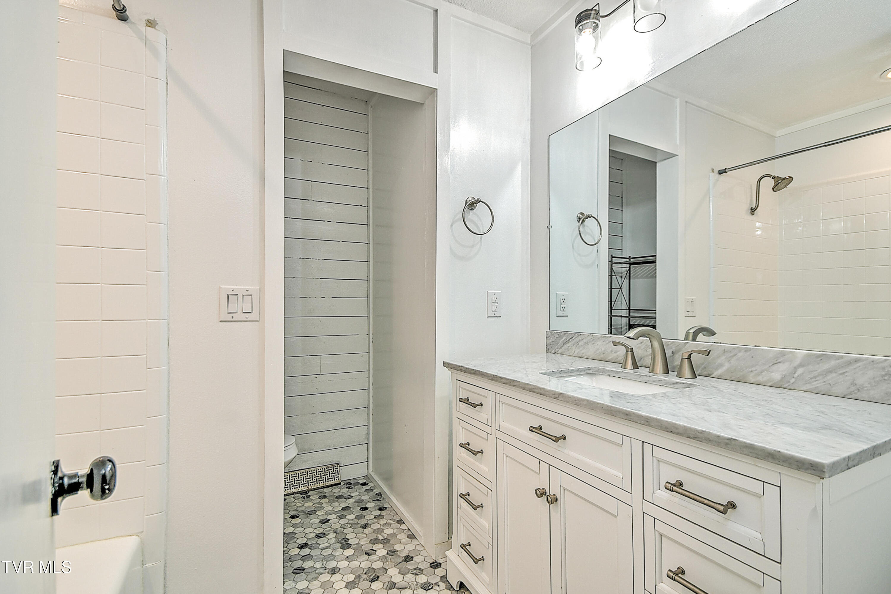 28 Kingsbridge Street Bristol, TN 37620 - Photo 43 of 75 Kingsbridge-55