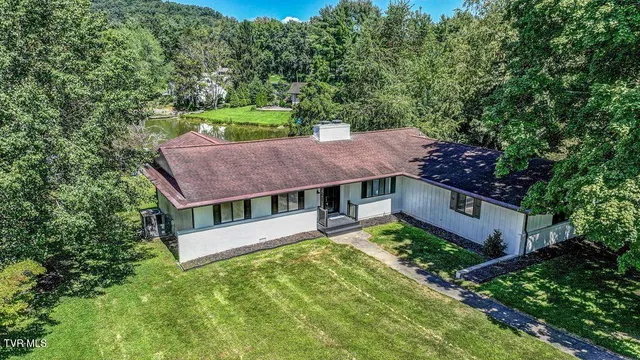 $445,000 | 28 Kingsbridge Street, Bristol, TN 37620